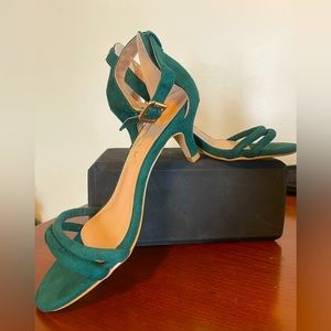 -Green Suede Open Toe Heel Ankle Strap Sandals - Size 6.5-